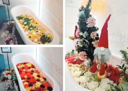Flower installation: Smile Flower Bath installation